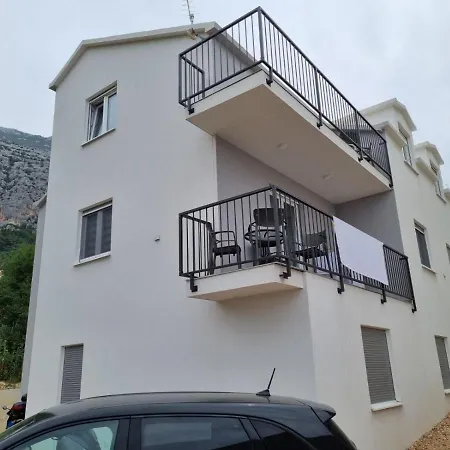 Tolj 아파트