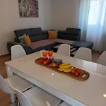 Tolj Apartment Makarska